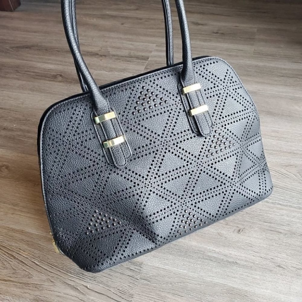 Purse - Picture 1 of 8